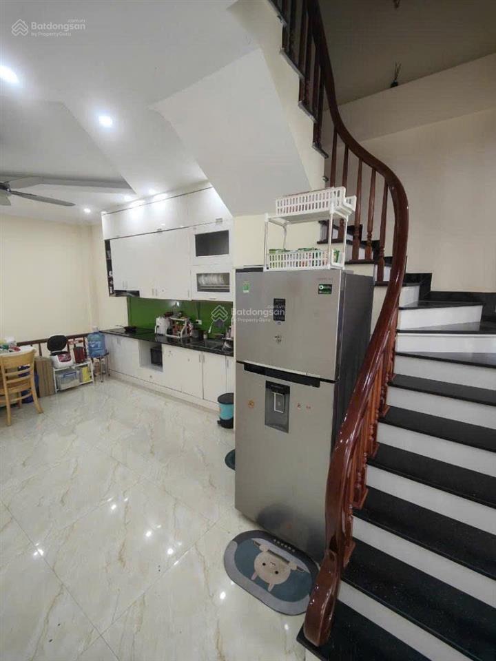 Cho thuê nhà nguyên căn mễ trì 55m2, 5 tầng 4pn full đồ 13 triệu/tháng