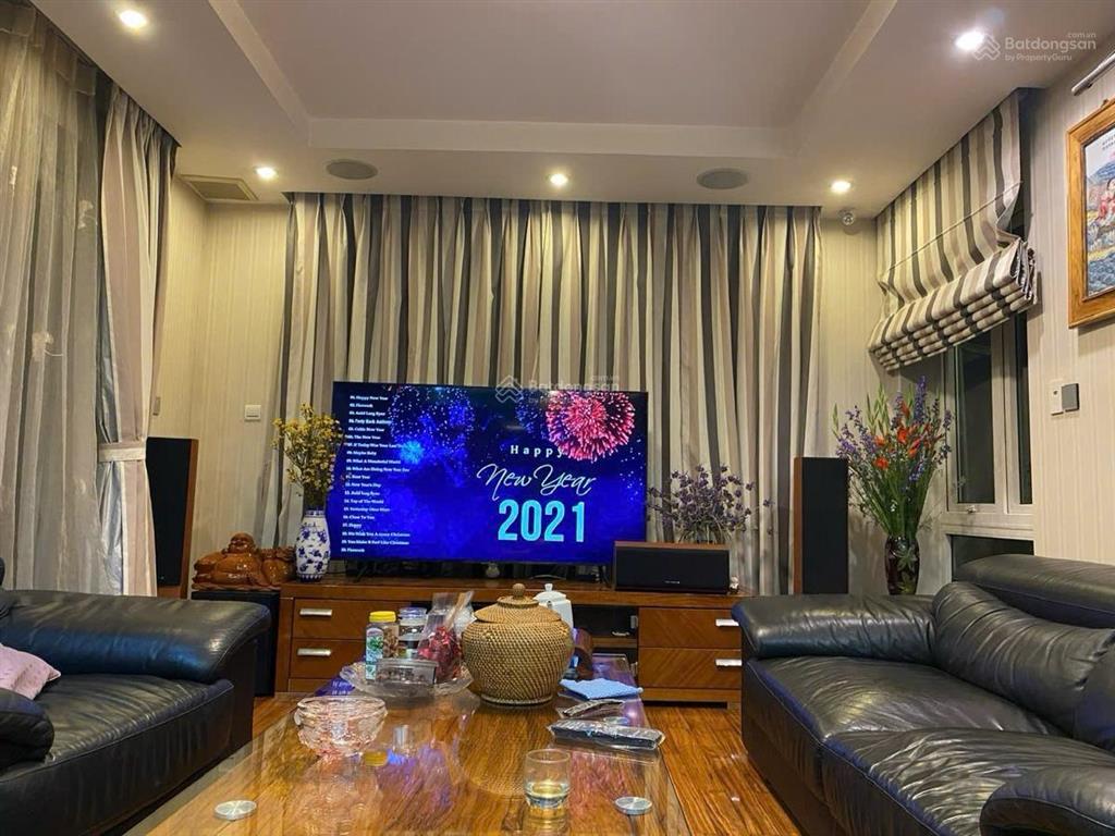 Cho thuê nhà riêng xuân phương có sân vườn 150m2, nhà 3 tầng xây 70m2, 80m2 sân vườn