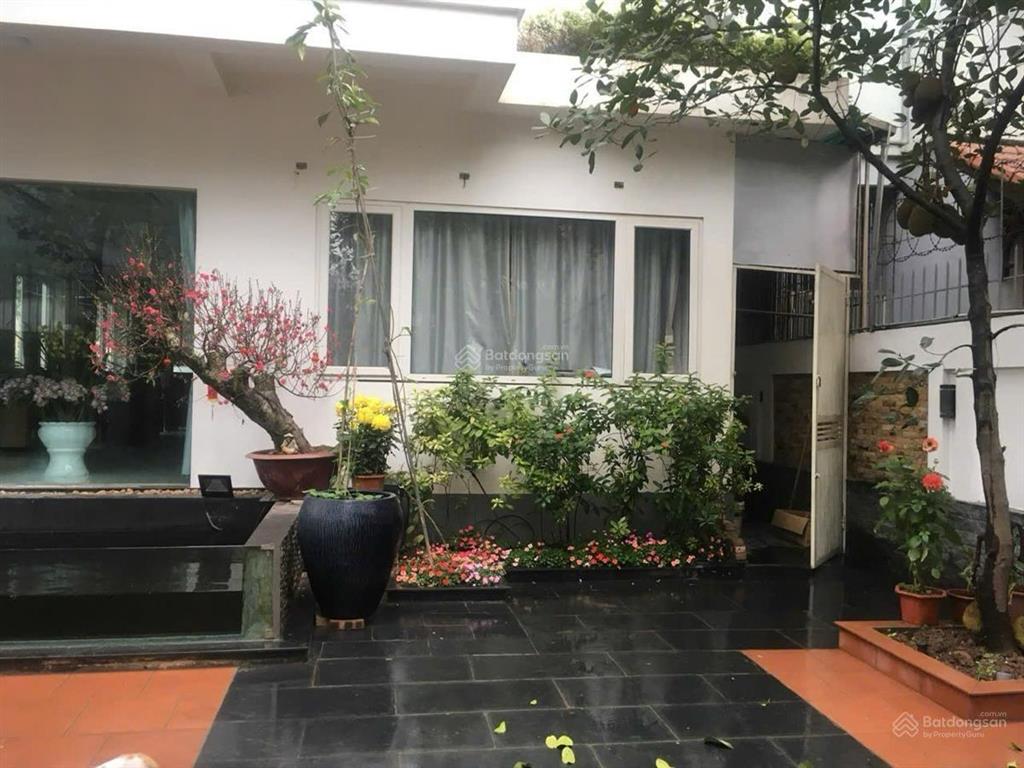Cho thuê nhà riêng xuân phương có sân vườn 150m2, nhà 3 tầng xây 70m2, 80m2 sân vườn