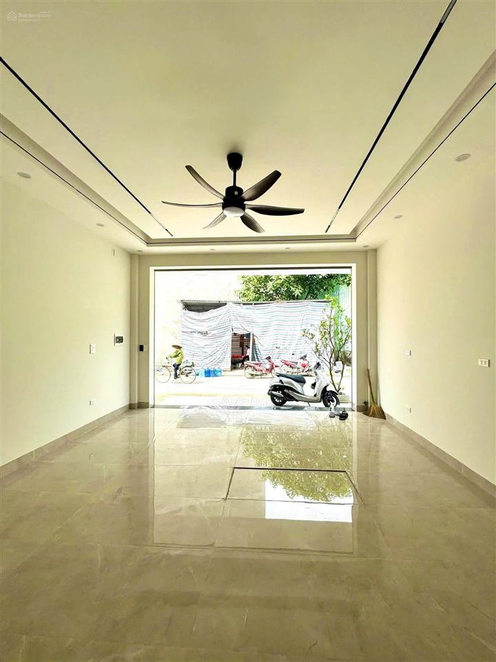 Cho thuê nhà phân lô nhổn  xuân phương dt 75m 6 tầng thang máy đường ô tô tránh