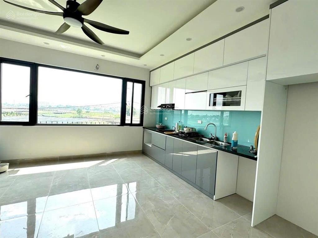Cho thuê nhà phân lô nhổn  xuân phương dt 75m 6 tầng thang máy đường ô tô tránh