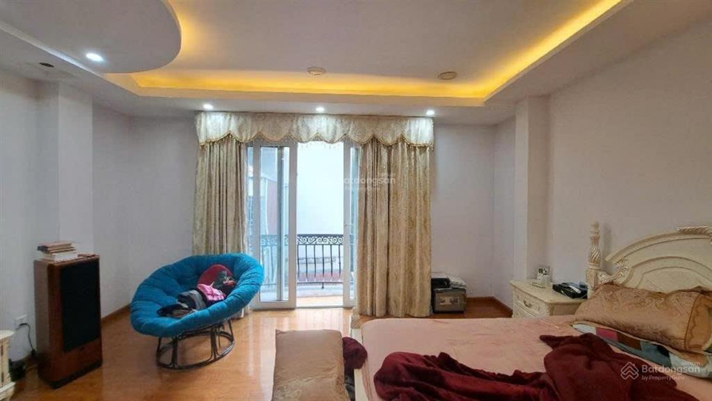 Cho thuê nhà riêng mỹ đình dt 60m x 5 tầng thang máy đường ô tô tránh