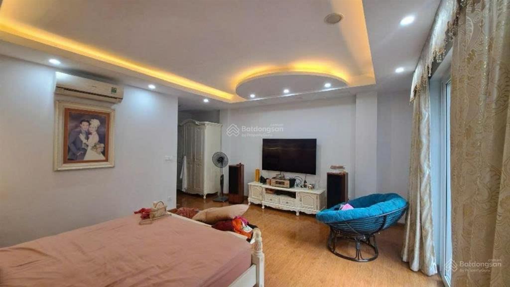 Cho thuê nhà riêng mỹ đình dt 60m x 5 tầng thang máy đường ô tô tránh