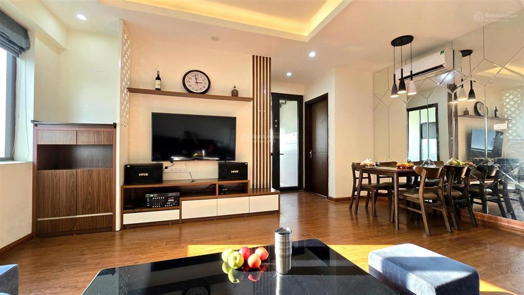 Cho thuê căn hộ flc garden city  căn góc dt 66m2 2 ngủ 2 wc full đồ