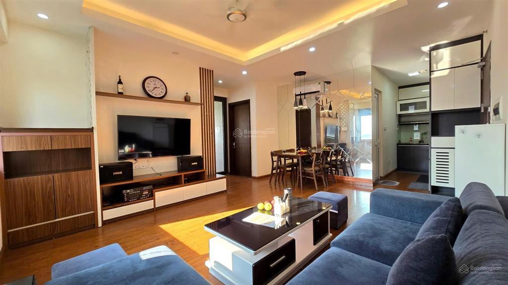 Cho thuê căn hộ flc garden city  căn góc dt 66m2 2 ngủ 2 wc full đồ