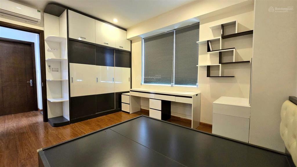 Cho thuê căn hộ flc garden city  căn góc dt 66m2 2 ngủ 2 wc full đồ