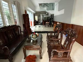 Nhà ngộp phong phú bình chánh tphcm