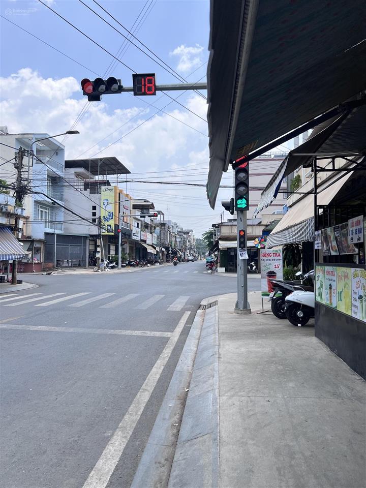 Bán np 2 tầng tại nguyễn văn cừ, 13 tỷ, 82.8m2, mặt tiền 13m, pháp lý đầy đủ