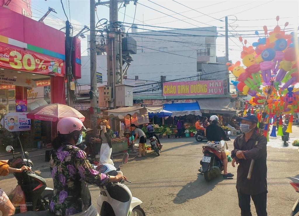 Bán nhà mặt tiền hoàng bá bích, sát ngã tư chợ trại bò. dt 150m2