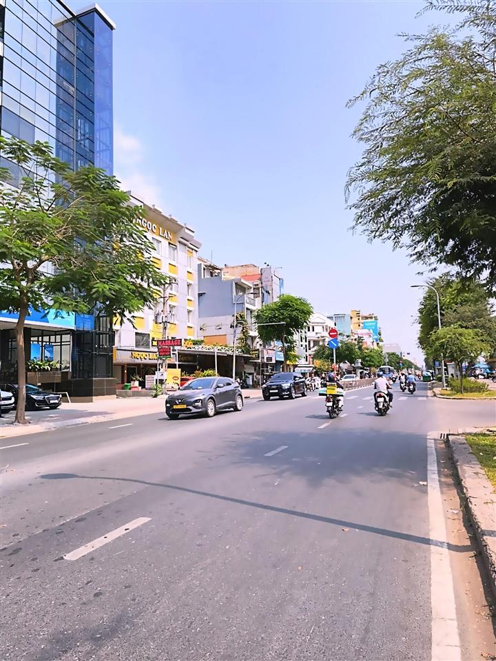 Bán nhà lý thường kiệt  50m2  hxh, 3pn  2 tầng giáp quận 10,11