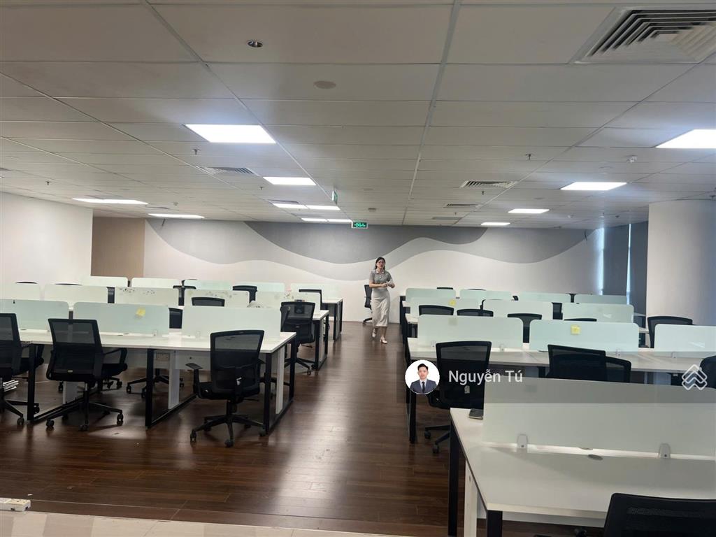 Chủ đầu tư hud tower  lê văn lương cho thuê văn phòng diện tích 330m2 (có cắt lẻ) nội thất đẹp