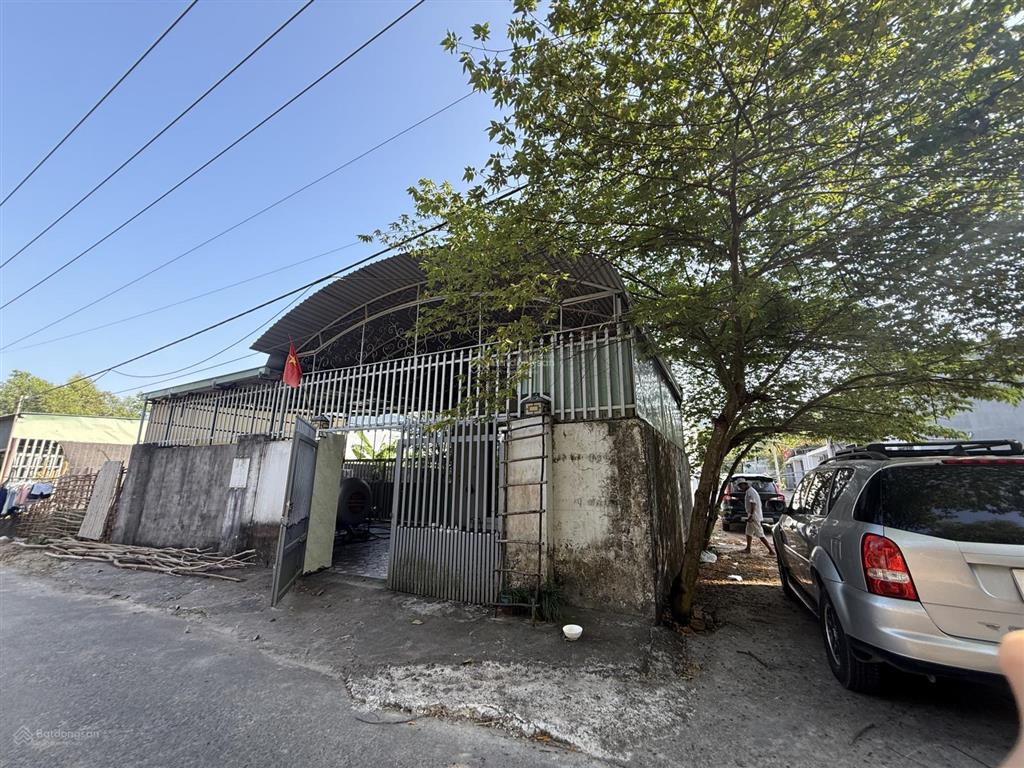 Bán nhà riêng tại tổ 5, ấp suối lớn, giá tốt, 260m2, đẹp, nhiều tiện ích