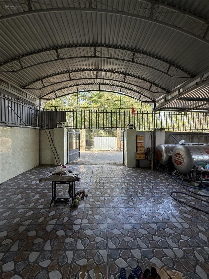 Bán nhà riêng tại tổ 5, ấp suối lớn, giá tốt, 260m2, đẹp, nhiều tiện ích