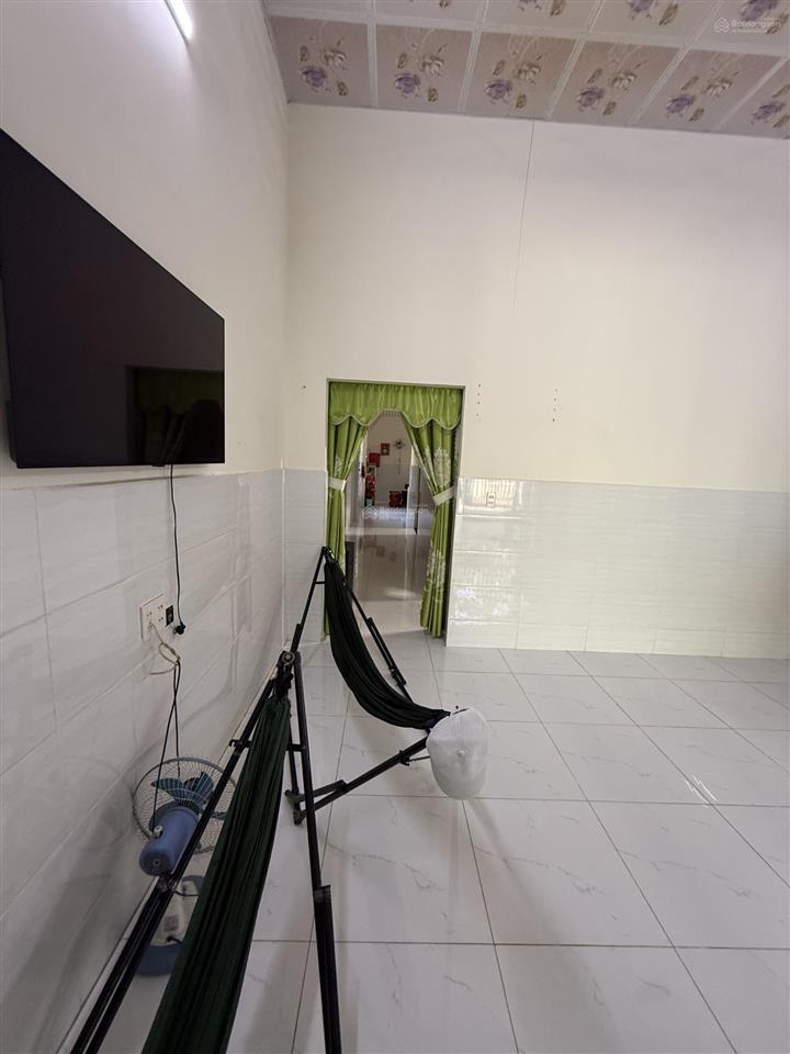 Bán nhà riêng tại tổ 5, ấp suối lớn, giá tốt, 260m2, đẹp, nhiều tiện ích