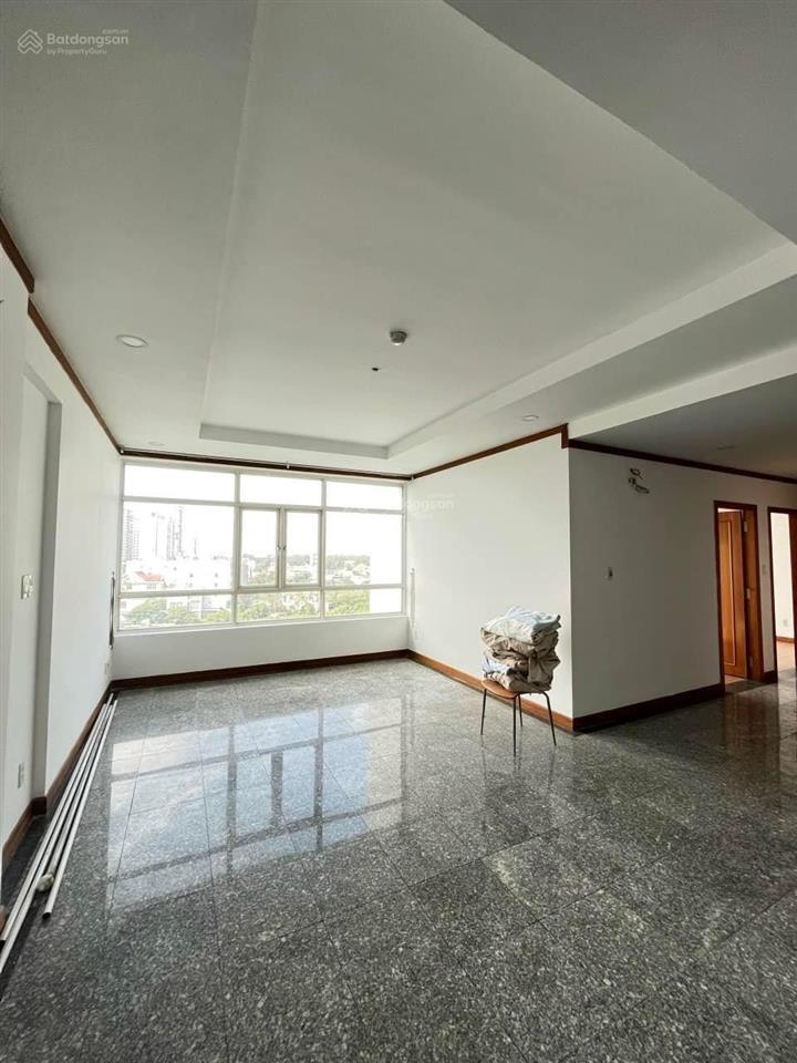 Bán căn hộ phú hoàng anh 129m2, giá 4,6 tỷ, tặng nội thất, tin thật 100%