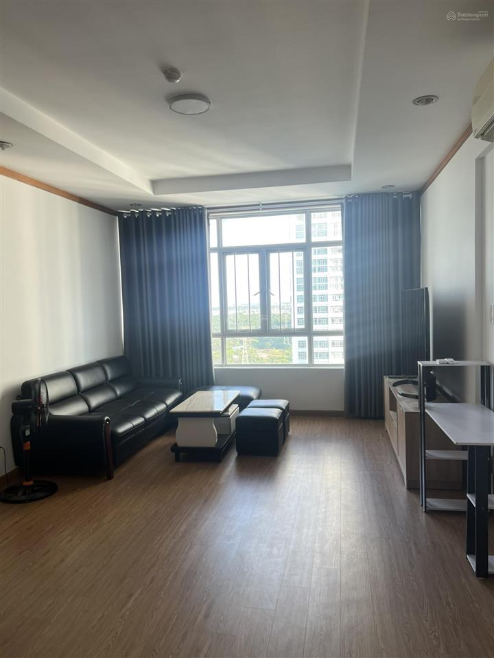 Bán căn hộ phú hoàng anh 129m2, giá 4,6 tỷ, tặng nội thất, tin thật 100%