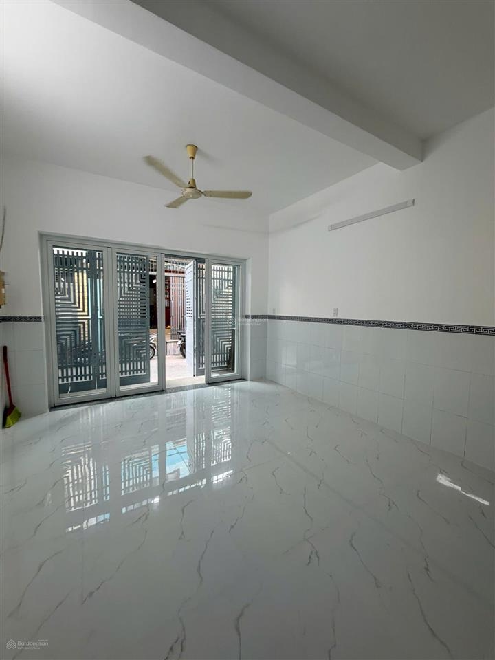 Bán nhà riêng dt 4.5x15 (sàn xây dựng 120m2) đường lê văn lương, giá 5,5 tỷ