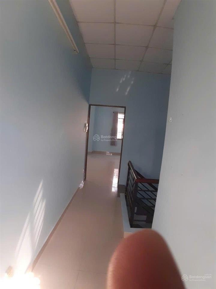 Ông anh cần bán căn nhà hẻm xe hơi quận 7, dt (4x16) giá chỉ hơn 5 tỷ