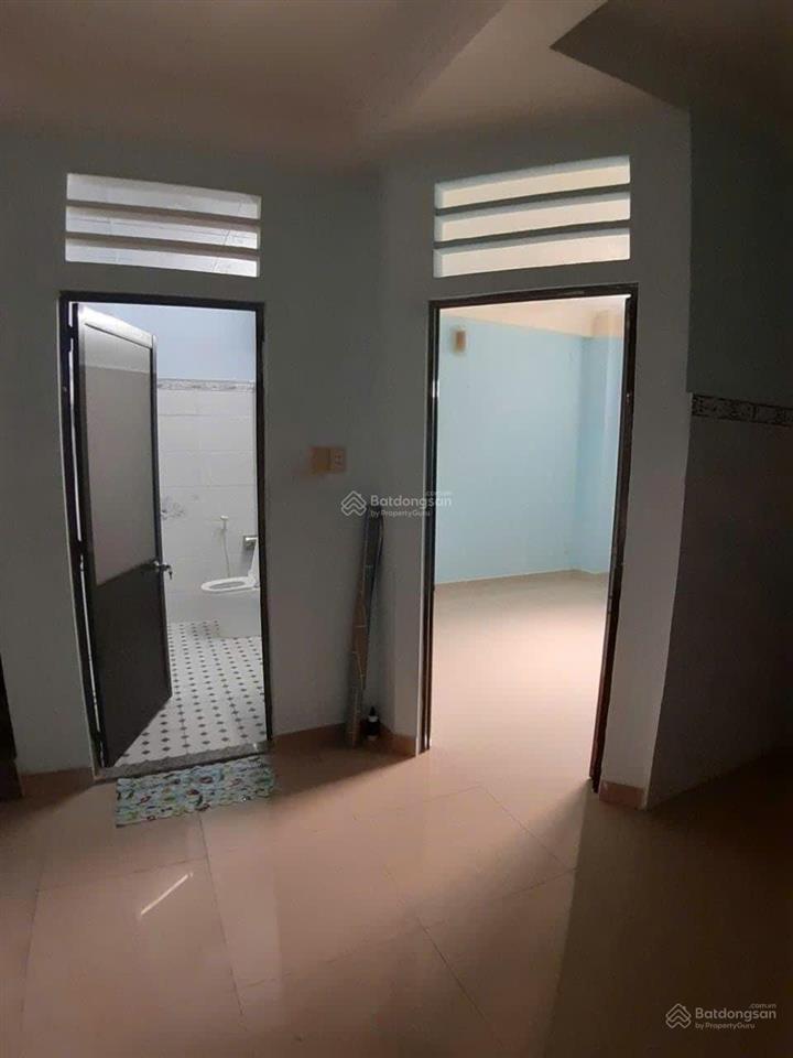 Ông anh cần bán căn nhà hẻm xe hơi quận 7, dt (4x16) giá chỉ hơn 5 tỷ
