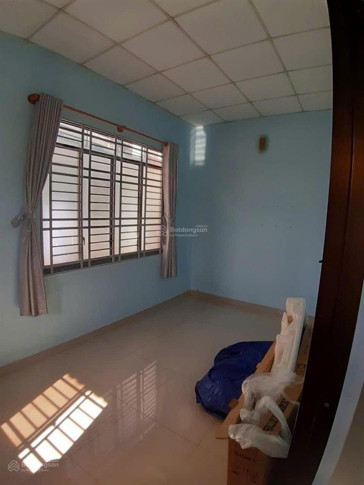 Ông anh cần bán căn nhà hẻm xe hơi quận 7, dt (4x16) giá chỉ hơn 5 tỷ