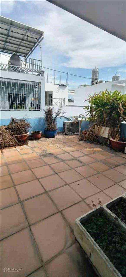 Cần bán gấp trong tháng. dt (5x18m) 4 tầng 4pn giá 12 tỷ5