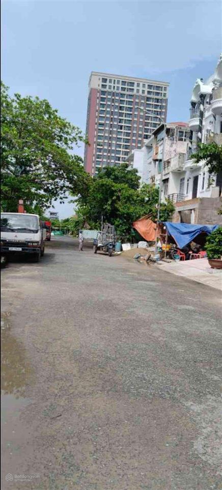 Cần bán gấp trong tháng. dt (5x18m) 4 tầng 4pn giá 12 tỷ5