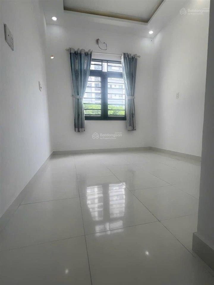 Bán nhà đường huỳnh tấn phát, quận 7. (4x17,5) 3 tầng giá 10 tỷ