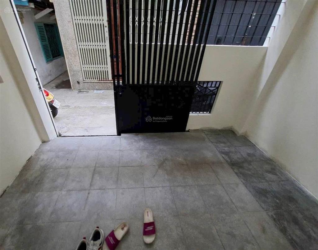 Nhà đẹp lý chính thắng  sát mt hoàng sa  dt vàng (3.8x15m)  3pn  không lg