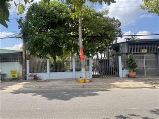 Đất và nhà mặt tiền đường d8 khu hành chính tỉnh vĩnh long