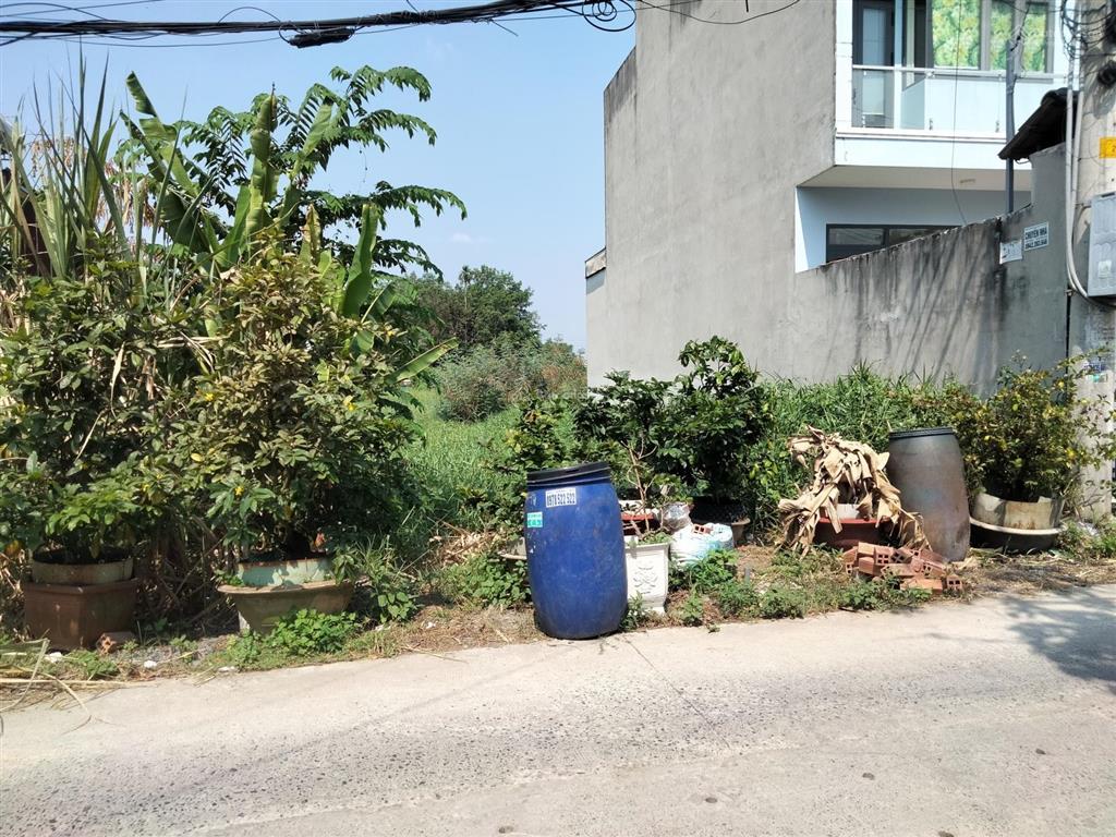 Bán đất thổ cư xây dựng ngay  khu dân kín  mặt tiền đường 6m