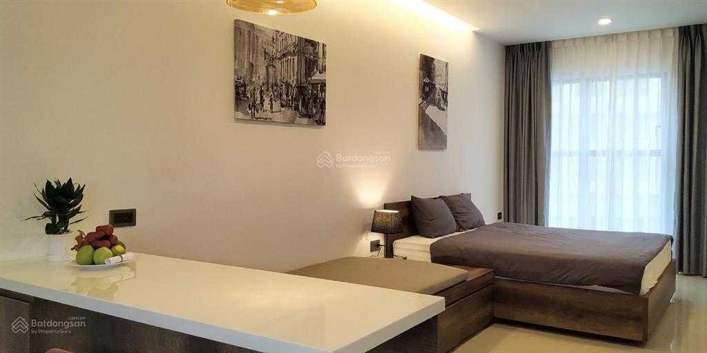 Bán căn studio view landmarrk 81 chung cư saigon royal quận 4 giá tốt.  0909 024 ***