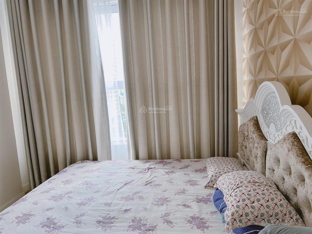 Bán chung cư 2pn  2wc, h3 hoàng diệu, 5 tỷ, 76 m2 giá siêu hời.  0909 024 ***