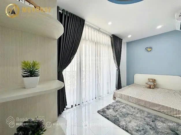 Phòng mới xây 100%full nội thấtban côngcửa sổ tocầu vượt tân thới hiệp