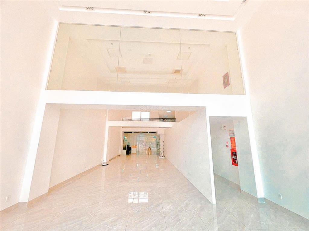 Cho thuê mặt bằng trệt 80m2 tòa nhà mt lê văn duyệt bình thạnh