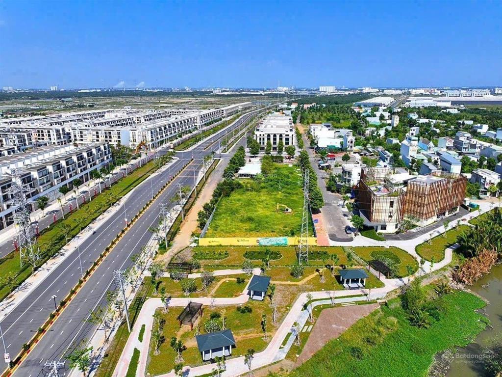 Đất biệt thự ven sông long hậu đối diện t&t millenia 200m2 shr