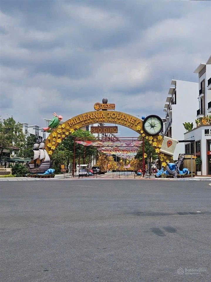 Đất biệt thự ven sông long hậu đối diện t&t millenia 200m2 shr