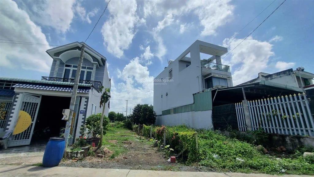 Chủ ngộp cắt lỗ! 118m đất trung an  củ chi kế bên chợ, đường 8m thông thoáng , sổ sẵn 2,5 tỷ