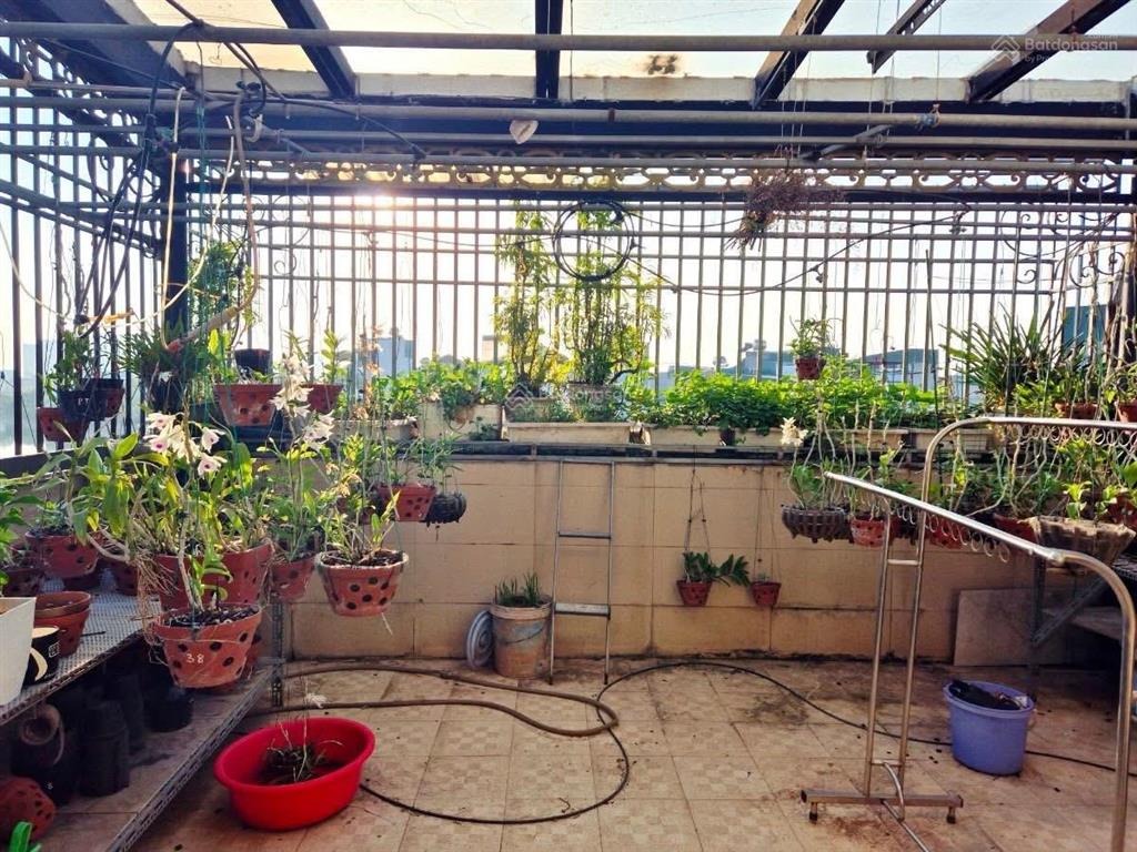 17.5tỷ cho căn biệt thự liền kề trung ương đảng 61m2 phân lô,vỉa hè,nội khu 3 ô tô tránh