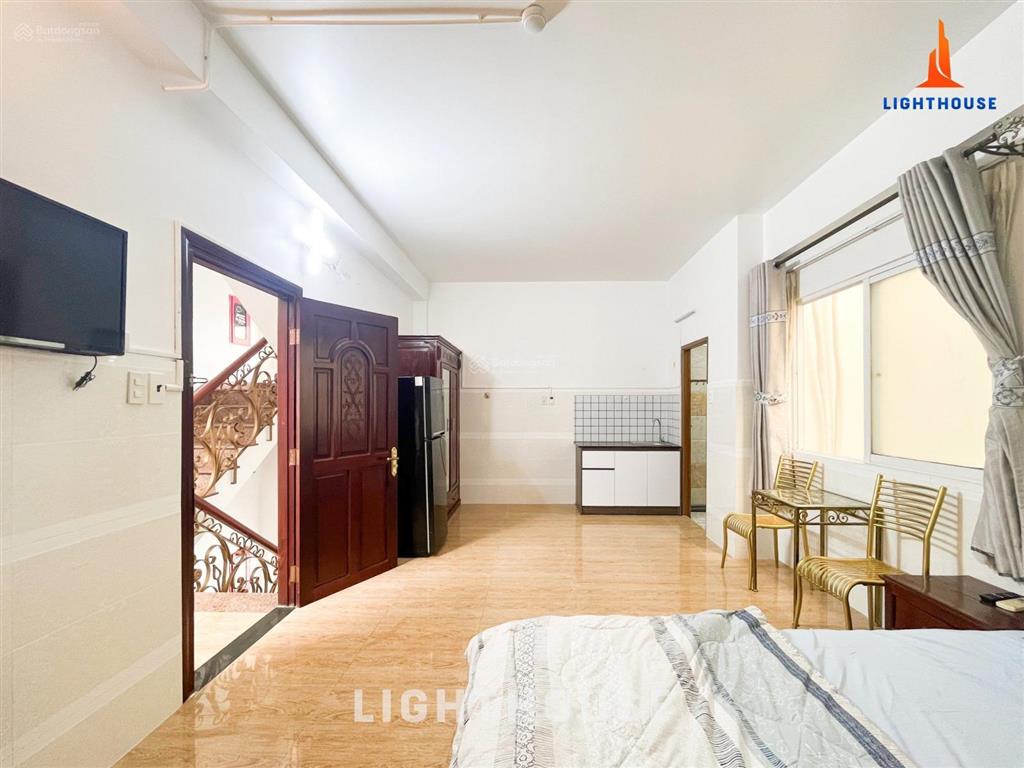 Chdv full nội thất đẹp y hình ngay ba tháng hai quận 10