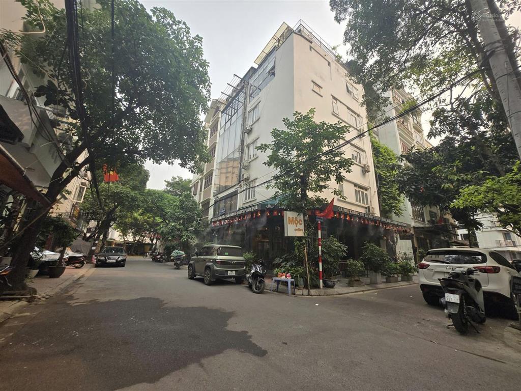 Chính chủ gửi bán gấp nhà 112m2 ngõ 193 phố trung kính phân lô 2 ô tô tránh giá 33 tỷ