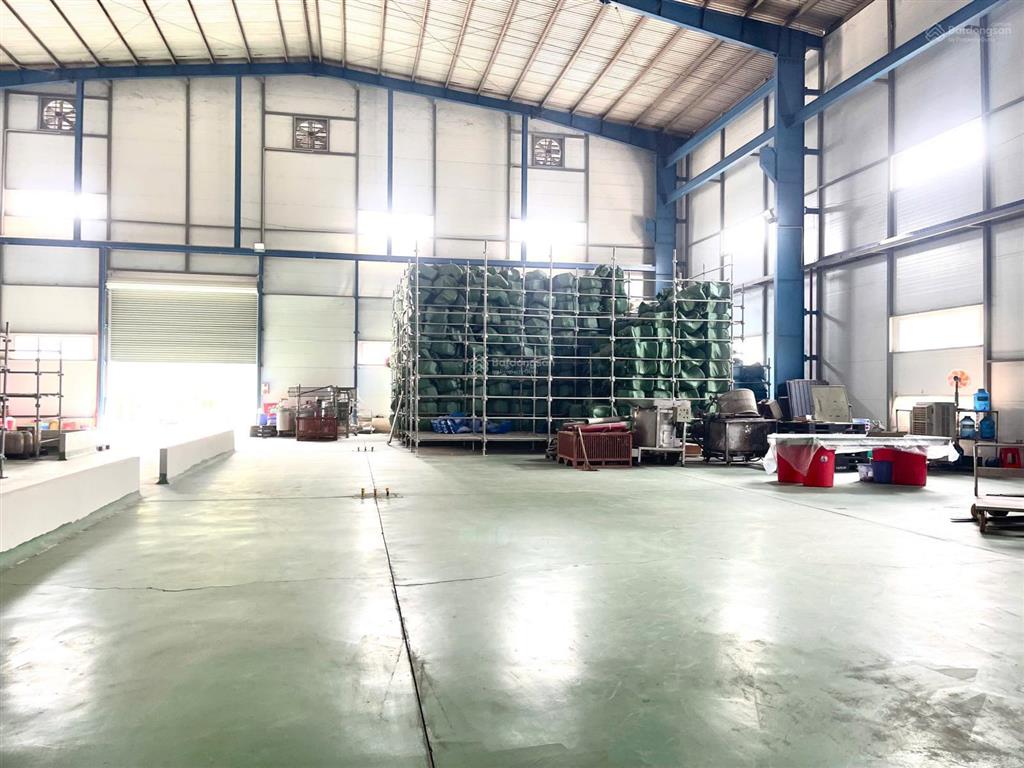 X530 cho thuê nhà xưởng 4.500m2 thiện tân vĩnh cửu đồng nai. giá 400 triệu/tháng.