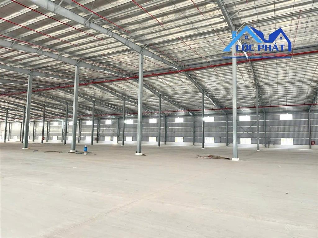 Cho thuê nhà xưởng mới kcn nhơn trạch đồng nai 10.100m2, giá 135ngh/m2