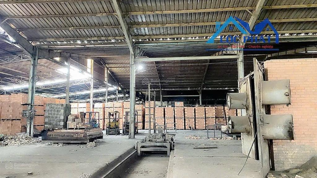 X261 bán nhà xưởng 10ha tân uyên bình dương. giá 130 tỷ.