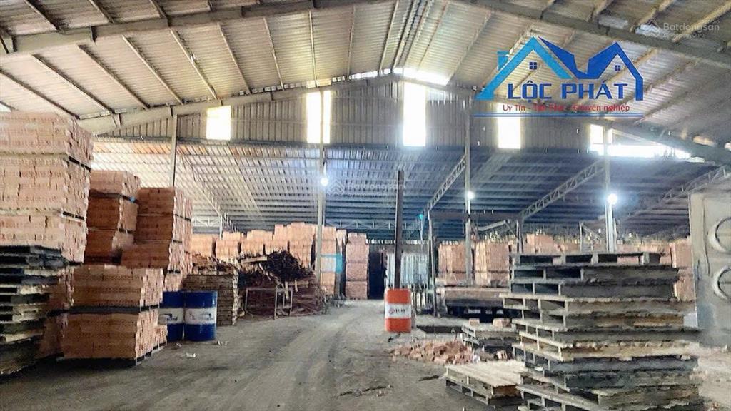 X261 bán nhà xưởng 10ha tân uyên bình dương. giá 130 tỷ.