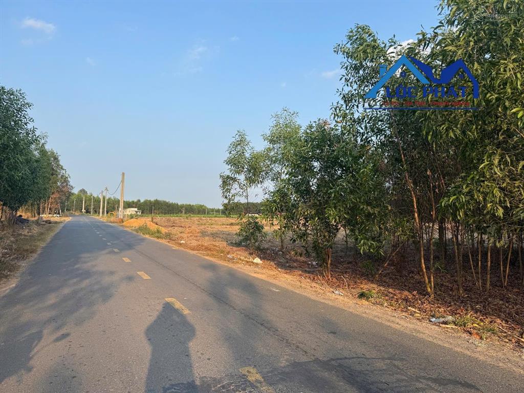 S138 bán đất skc 2.300m2 gần kcn giang điền. đã đóng tiền 1 lần giá 14,5 tỷ.