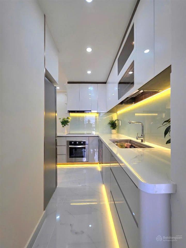 Cần cho thuê nhanh 3pn sky garden 3  pmh, q7 nhà đẹp, giá siêu rẻ.  0919 612 *** ms xuân