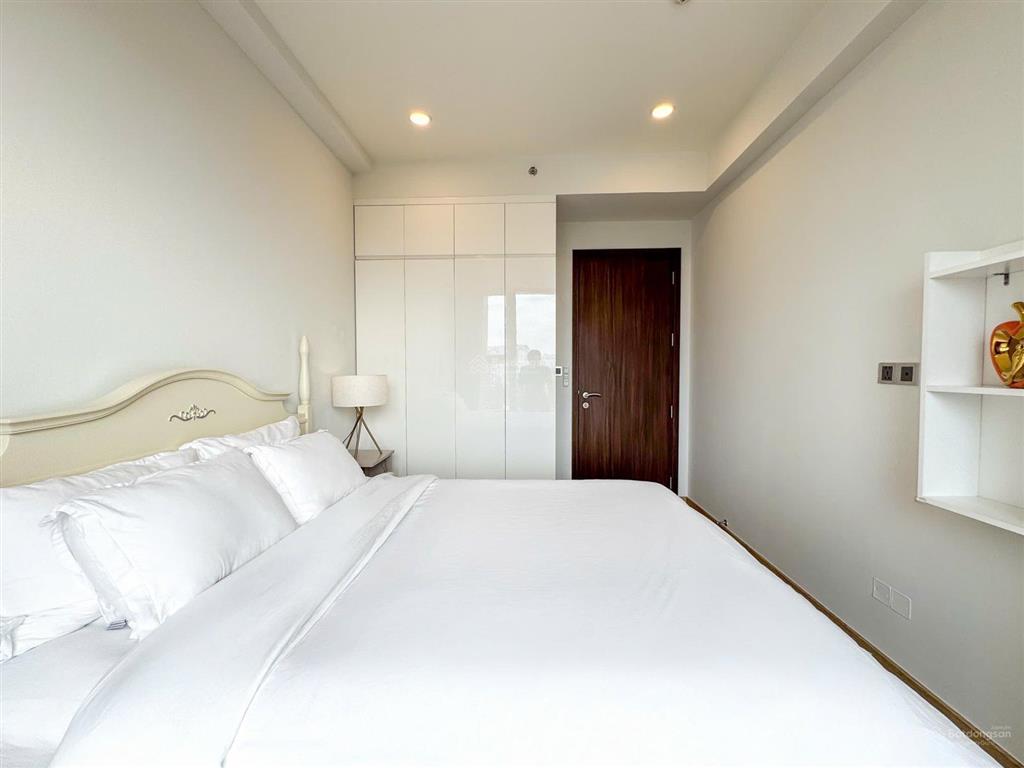 Cho thuê midtown 3pn view sông full nội thất, giá tốt 40 triệu/tháng.  0919 612 *** em xuân