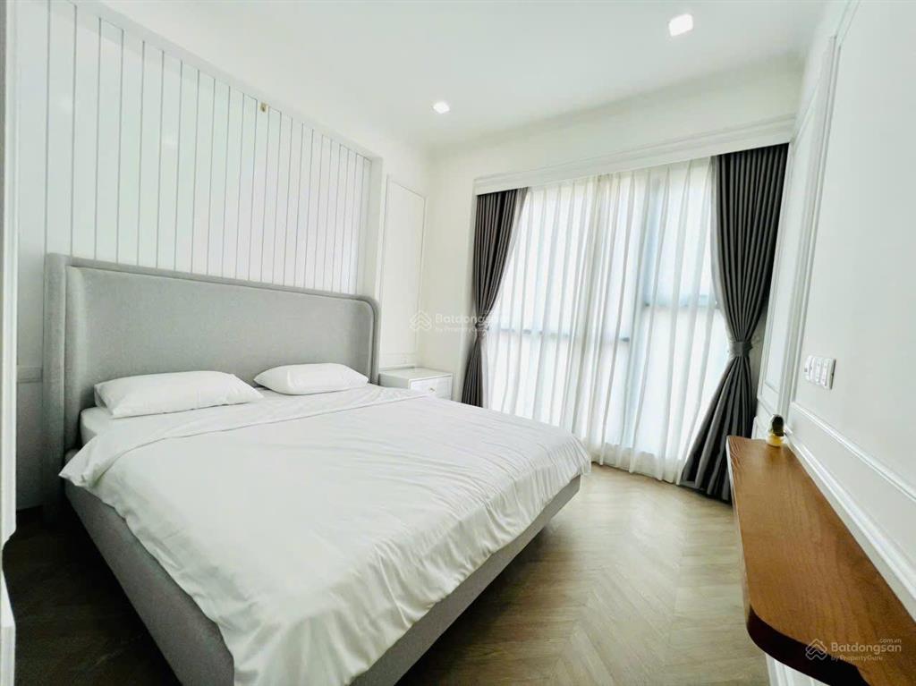 Cho thuê căn hộ the antonia, 2pn 2wc,nhà đẹp, full nội thất  em xuân 0919 612 ***
