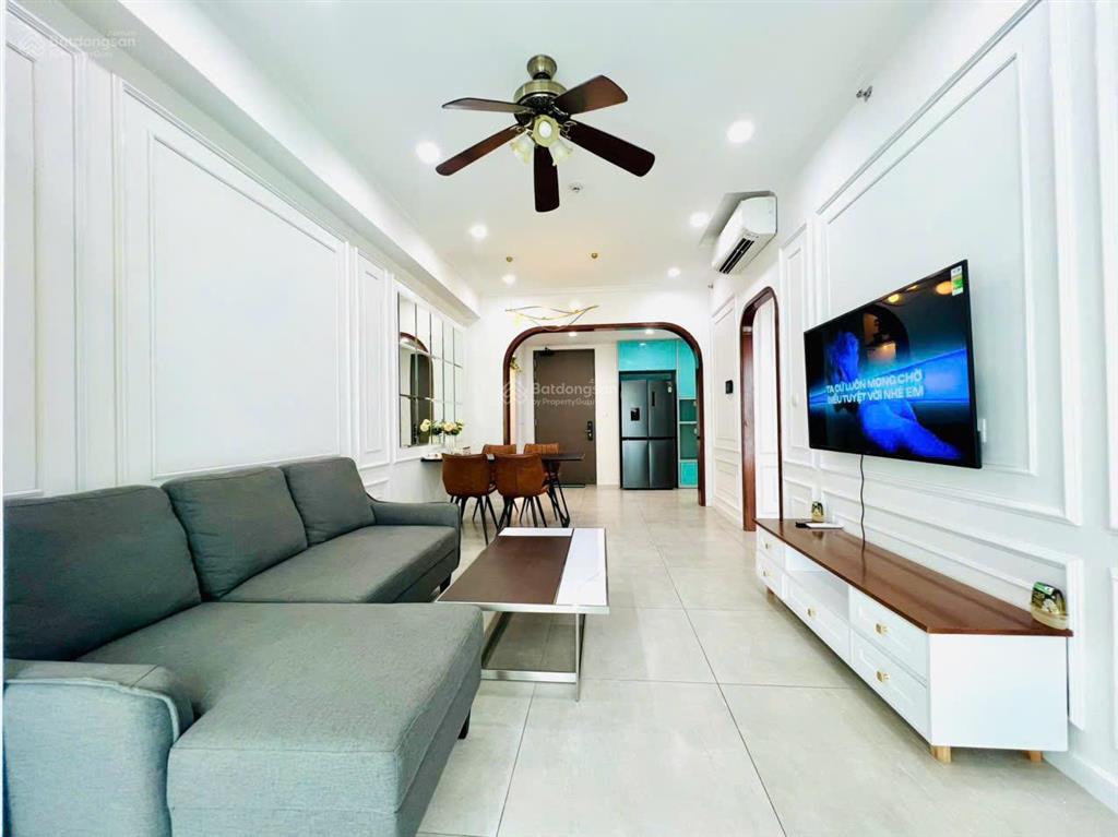 Cho thuê căn hộ the antonia, 2pn 2wc,nhà đẹp, full nội thất  em xuân 0919 612 ***