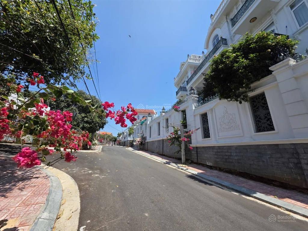 Bán lô đất biệt thự có nhà 707m2 gần biển bãi sau  khu đồi ngọc tước 1  vũng tàu  giá 60 tỷ